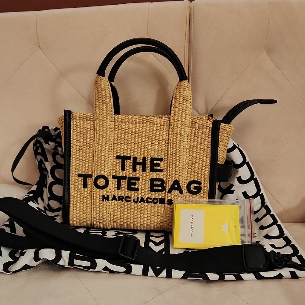 Final Price Drop Marc Jacobs Woven Tote Small - Picture 2 of 11